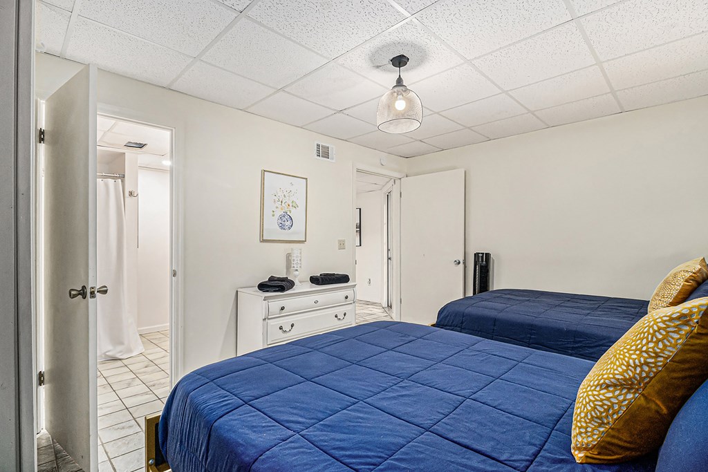 415957 Cleveland Residential