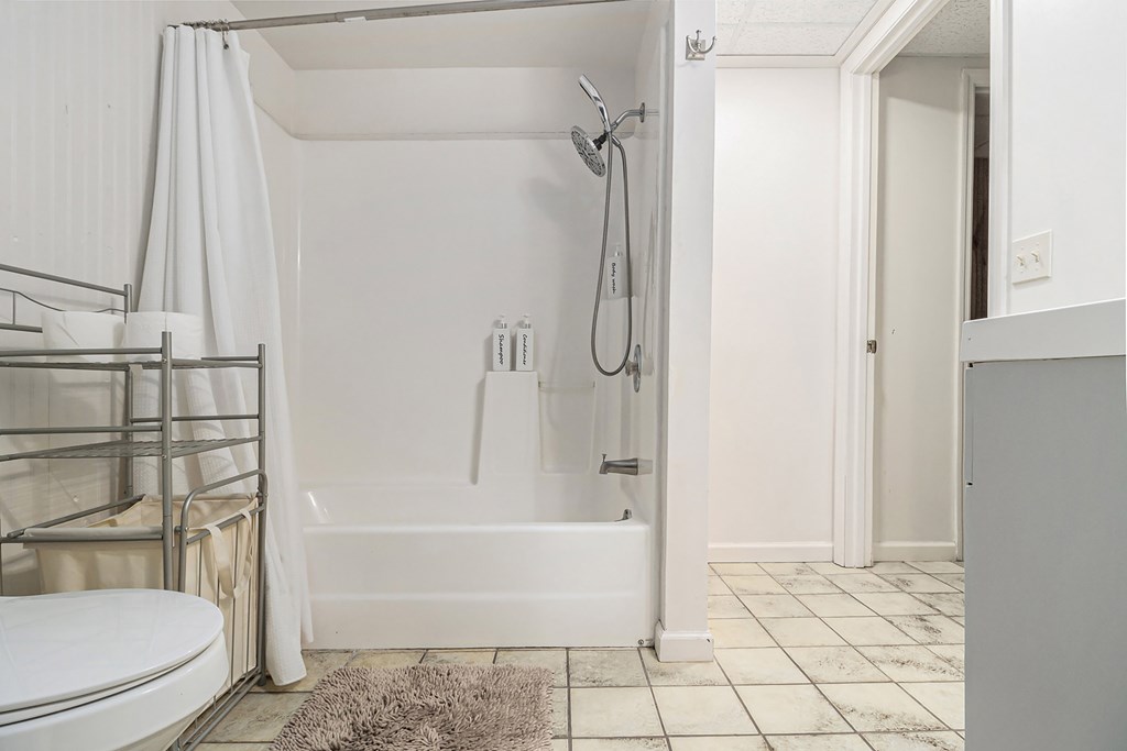 415957 Cleveland Residential