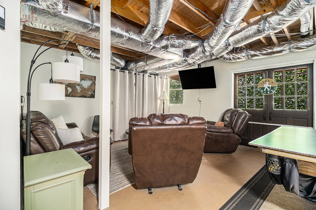 415957 Cleveland Residential