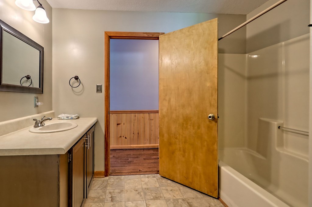 415960 Murphy Residential