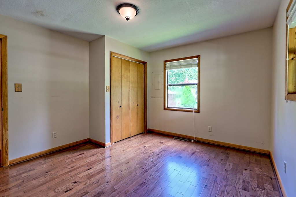 415960 Murphy Residential