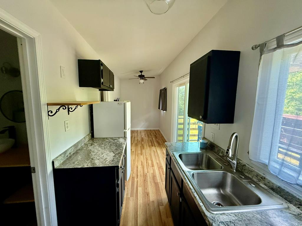 415975 Murphy Residential