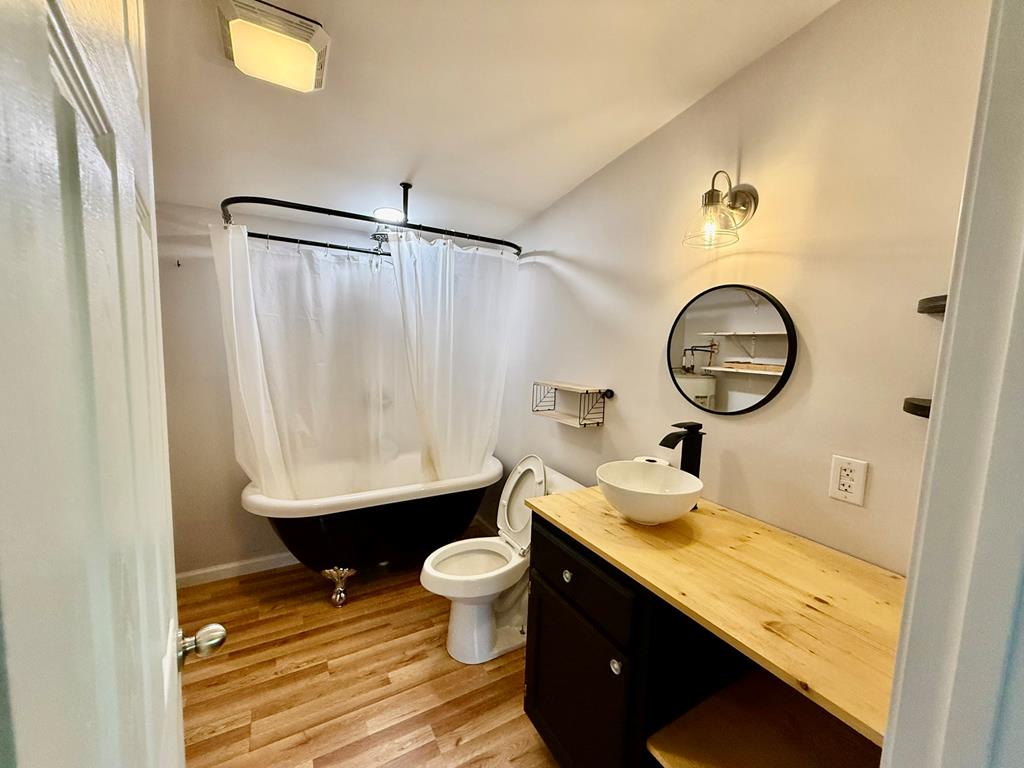 415975 Murphy Residential