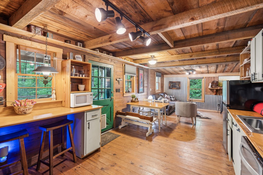 415976 Ellijay Residential