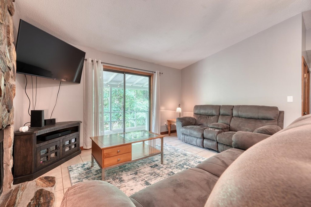 415977 Murphy Residential