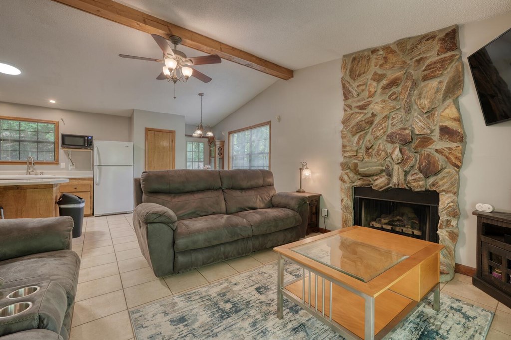 415977 Murphy Residential