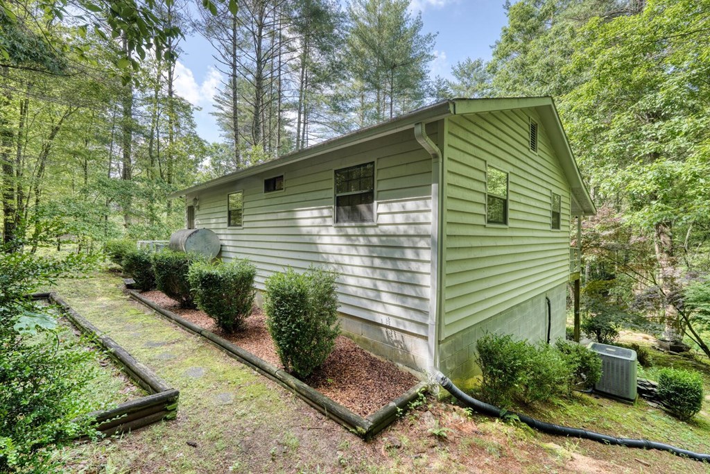 415977 Murphy Residential