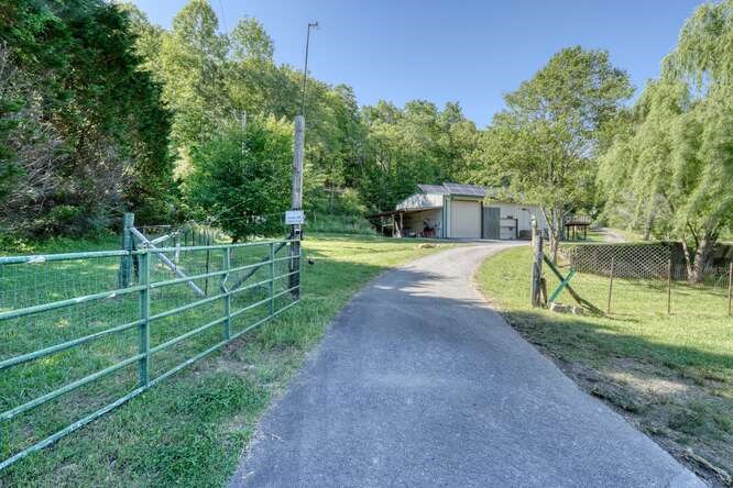 416003 Blairsville Residential