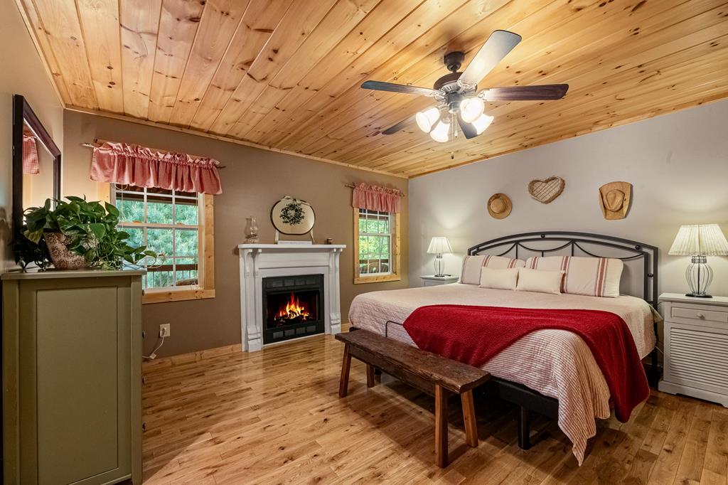 416017 Mineral Bluff Residential