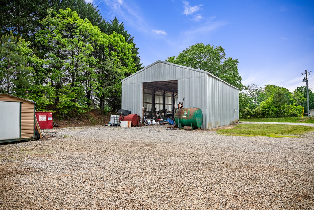 416036 Blairsville Residential