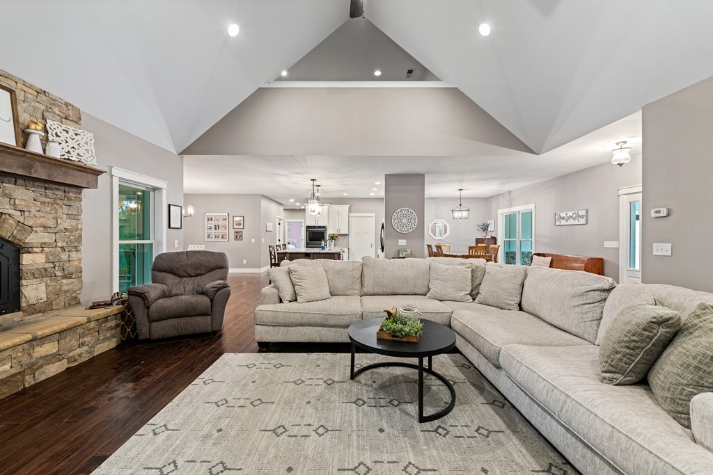 416036 Blairsville Residential