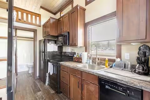 416043 Morganton Residential