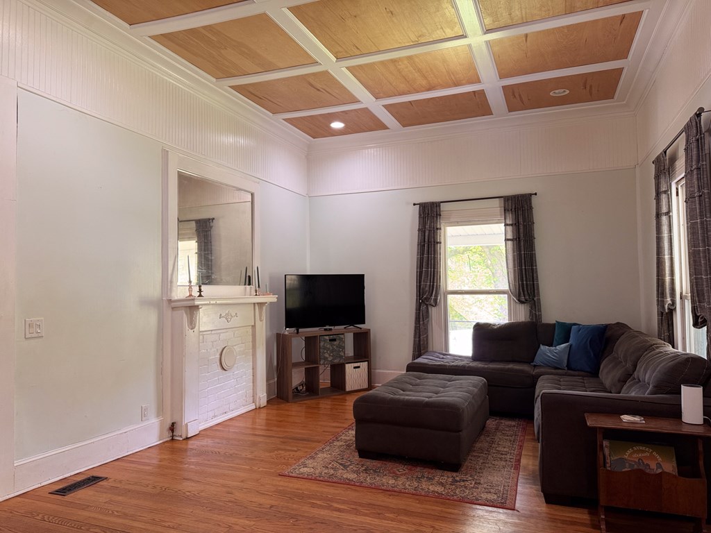 416048 Murphy Residential