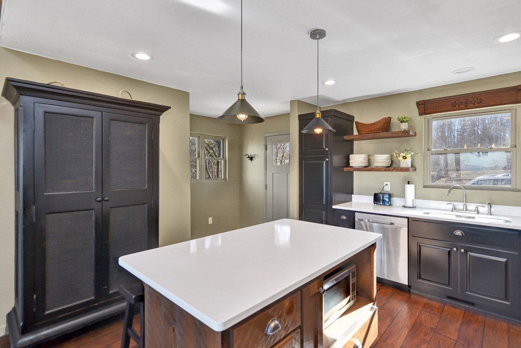 416064 Blue Ridge Residential