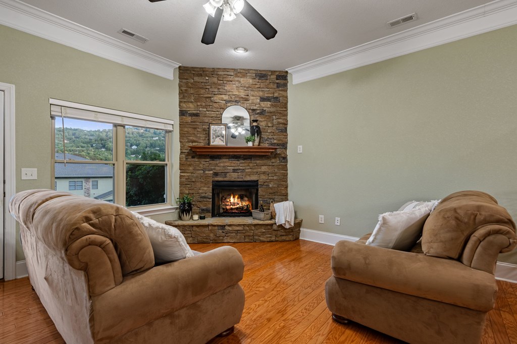 416068 Young Harris Residential