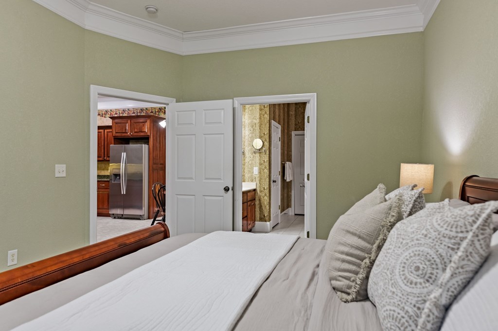 416068 Young Harris Residential
