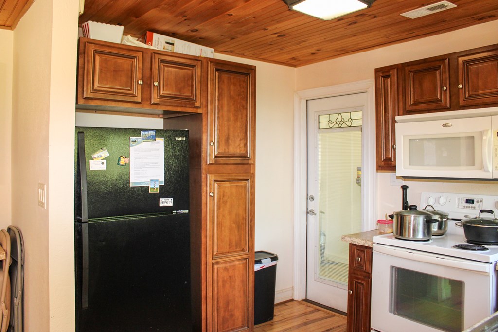 416076 Murphy Residential