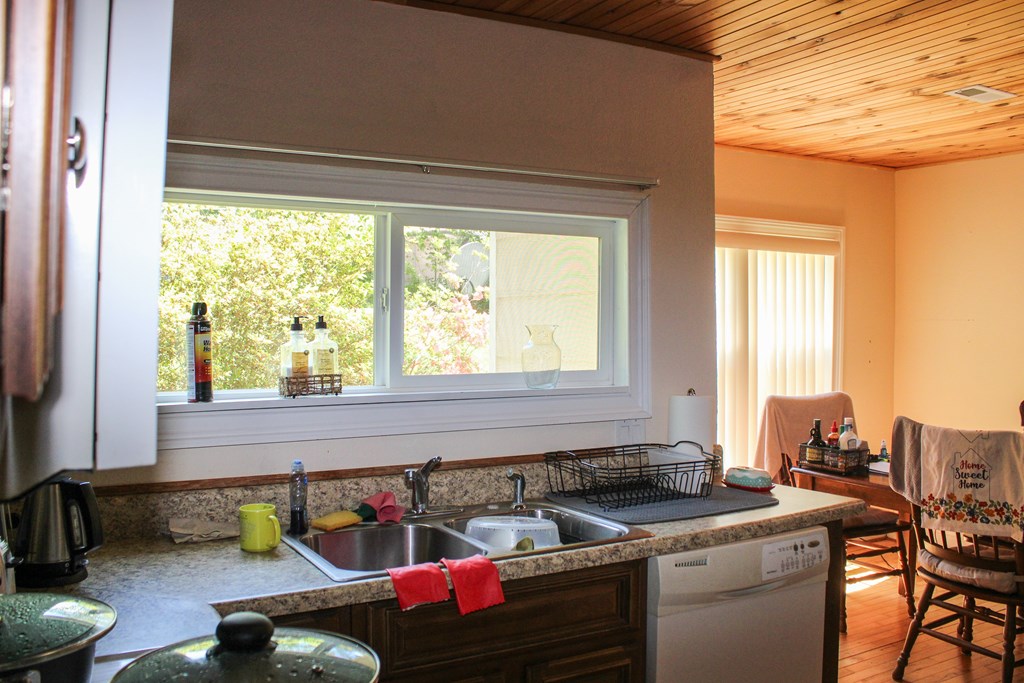 416076 Murphy Residential