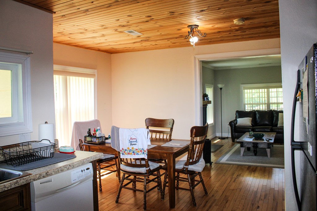 416076 Murphy Residential