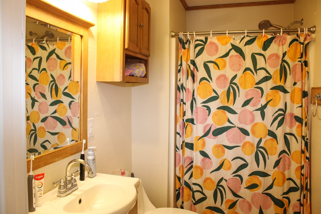 416076 Murphy Residential