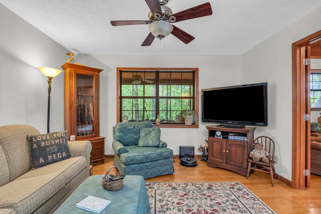 416123 Blue Ridge Residential