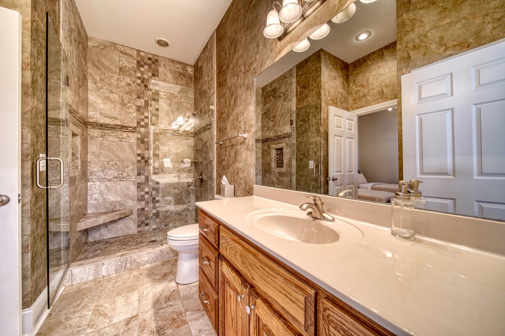 416129 Young Harris Condominium
