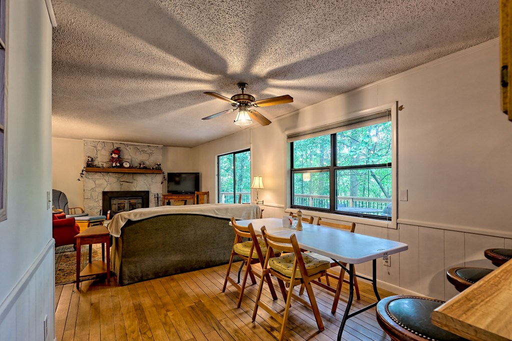 416131 Young Harris Residential