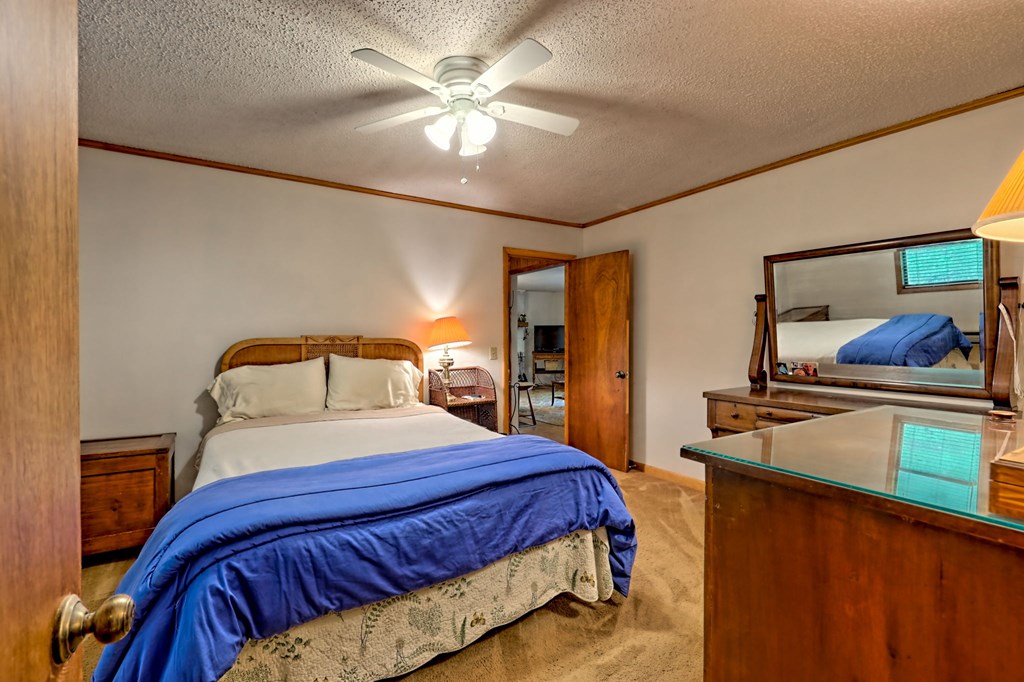 416131 Young Harris Residential