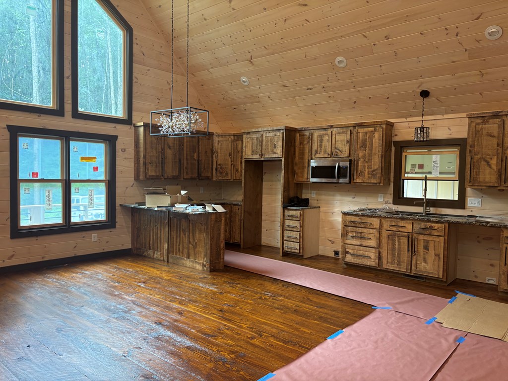 416136 Blue Ridge Residential