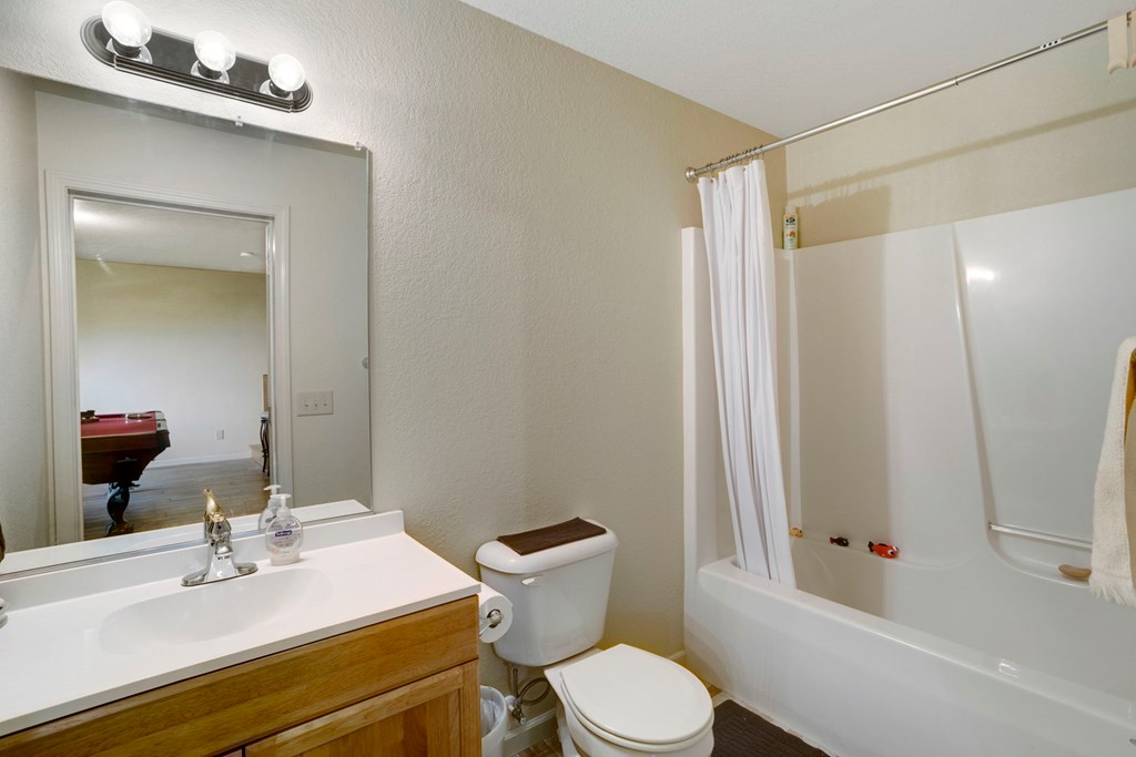 416185 Murphy Residential