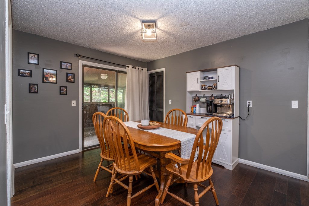 416238 Murphy Residential