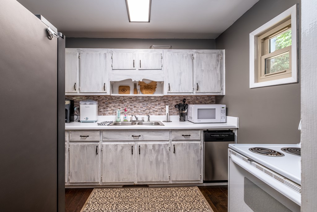 416238 Murphy Residential
