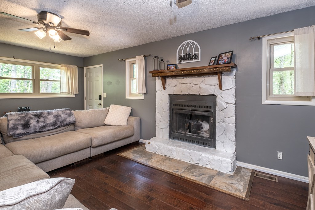 416238 Murphy Residential
