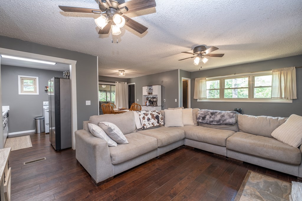 416238 Murphy Residential