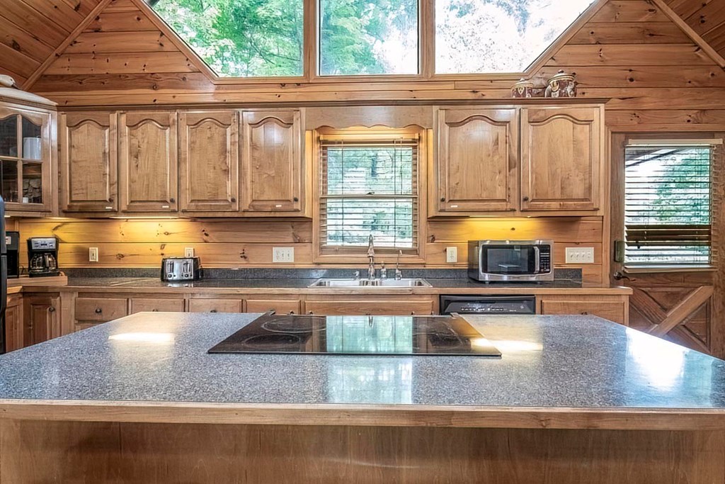 416265 Blue Ridge Residential