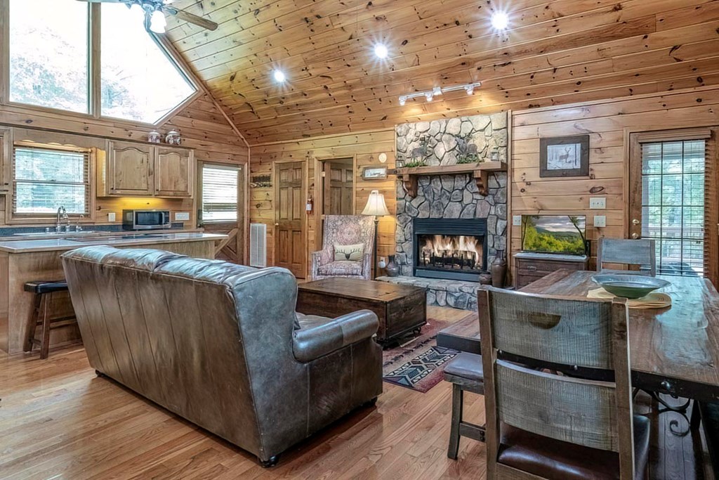 416265 Blue Ridge Residential