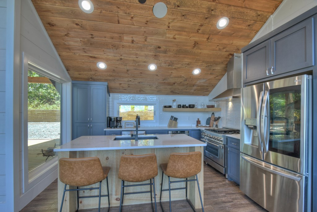 416266 Blue Ridge Residential