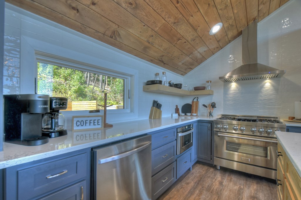 416266 Blue Ridge Residential