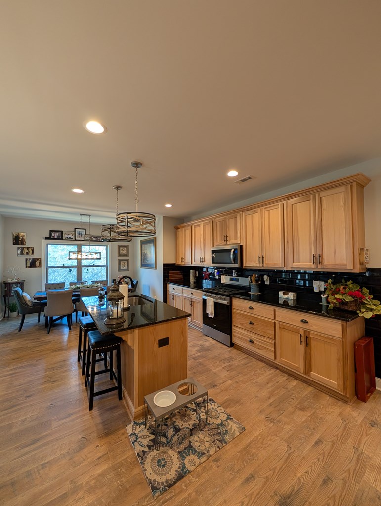 416303 Morganton Residential