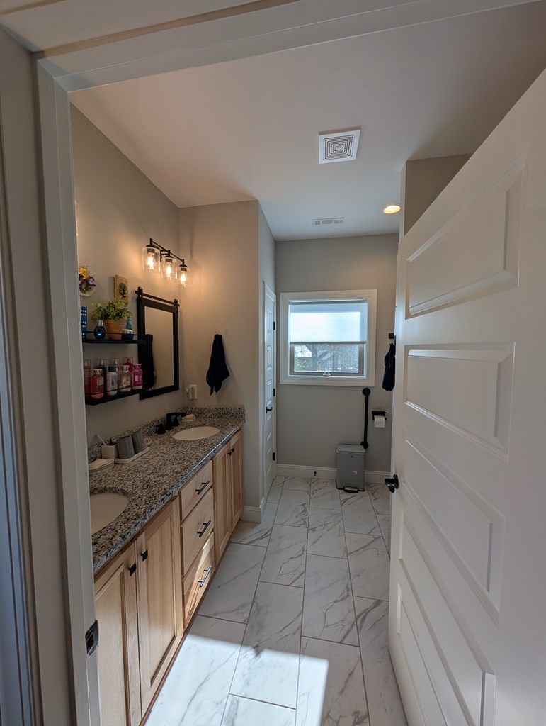 416303 Morganton Residential