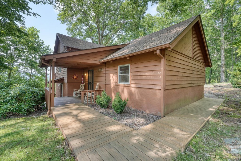 416312 Hiawassee Residential