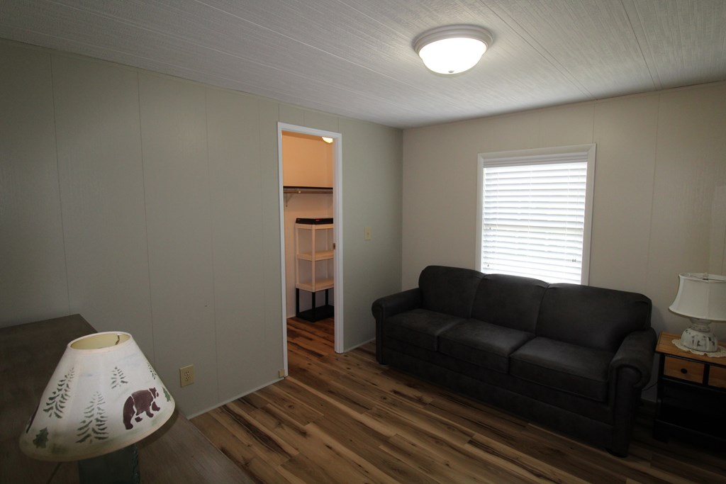 416324 Murphy Residential