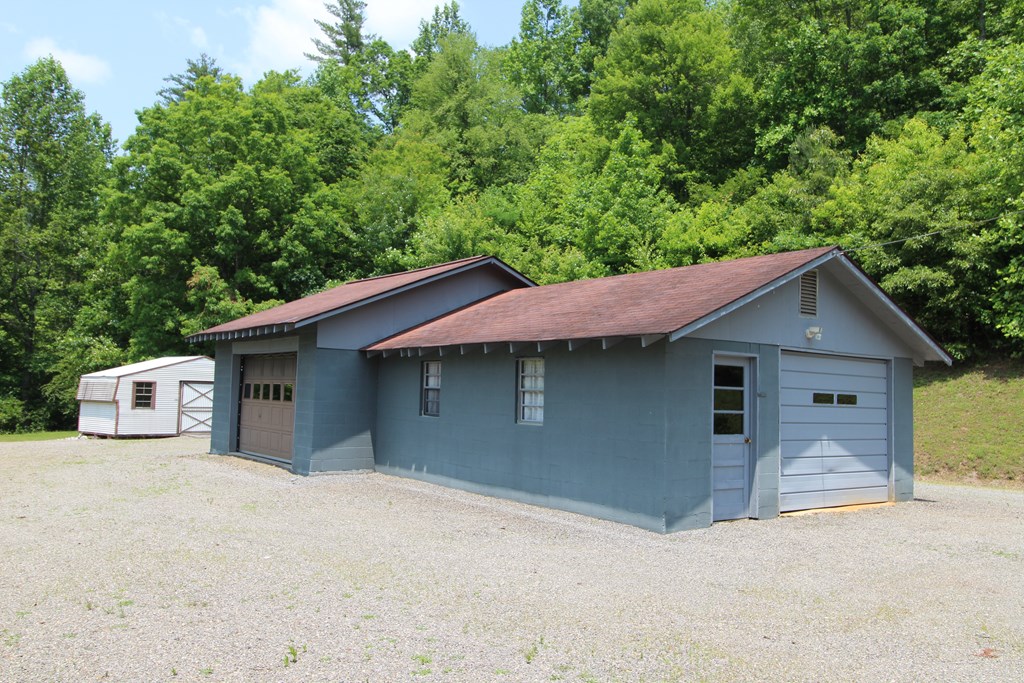 416324 Murphy Residential