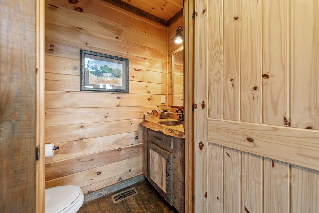 416345 Blue Ridge Residential