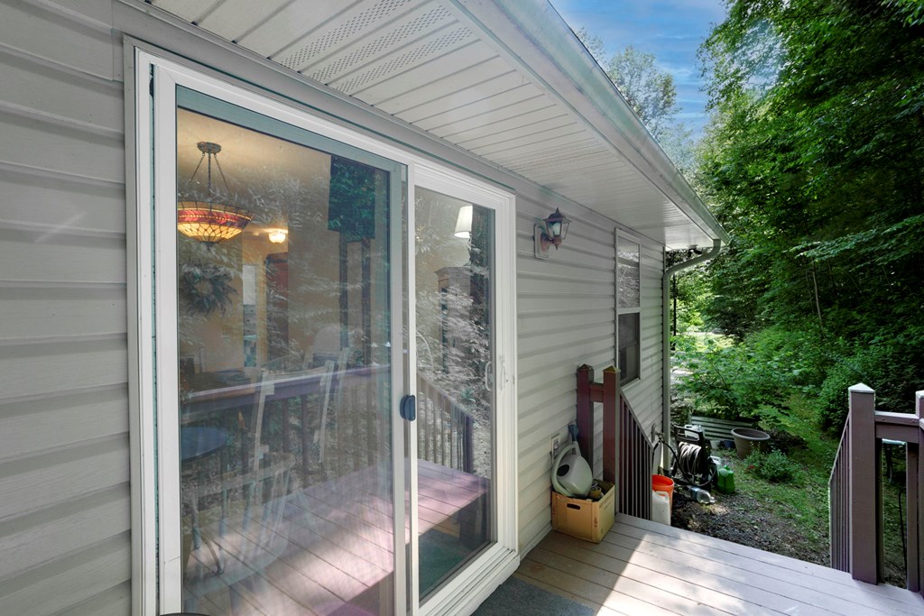 416364 Hayesville Residential