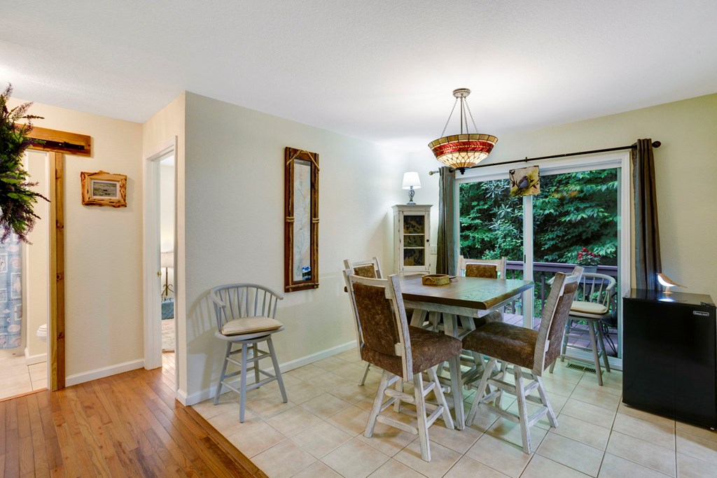 416364 Hayesville Residential