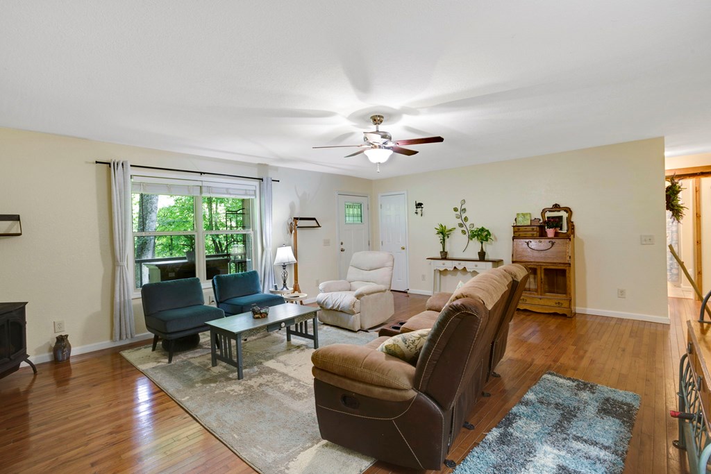 416364 Hayesville Residential
