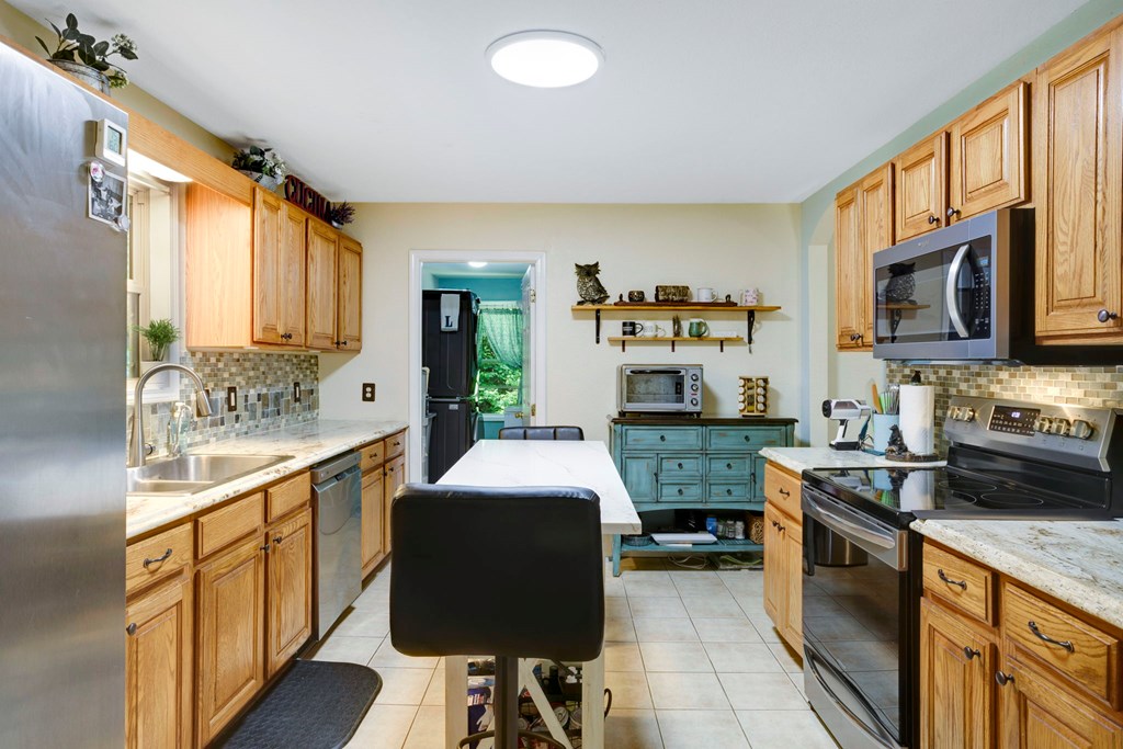 416364 Hayesville Residential