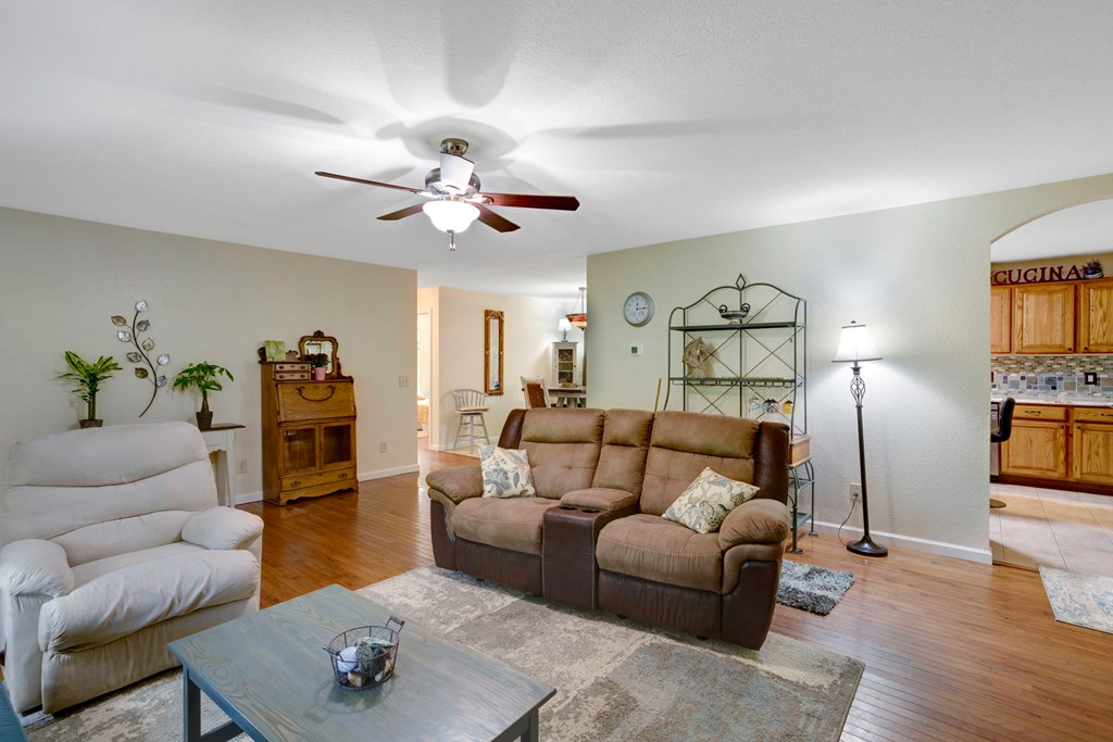 416364 Hayesville Residential