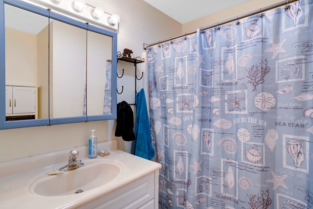 416364 Hayesville Residential